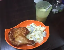 泰式鸡脾沙律下午茶餐