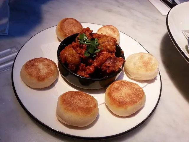 細細碟肉醬正常甜甜鹹鹹,但有點貧乏