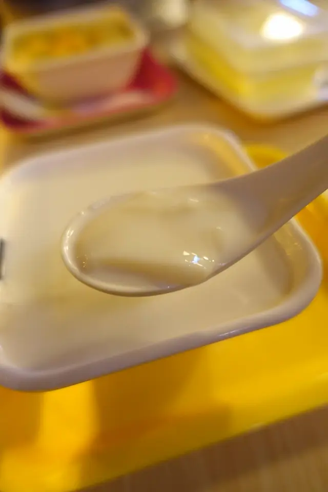 凍冰冰的豆腐花很軟滑水嫩