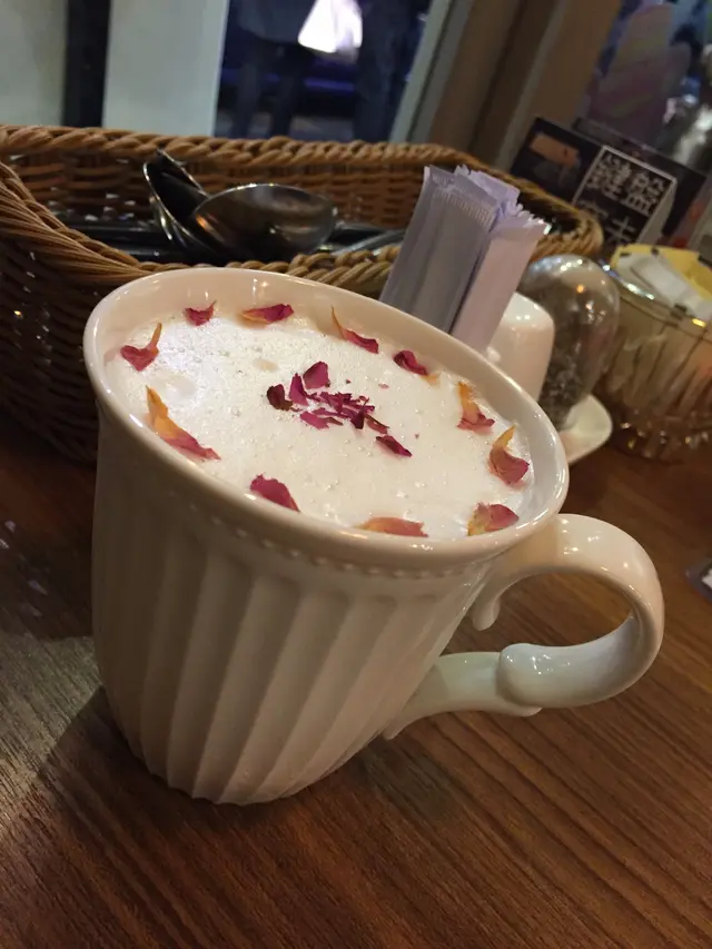 Rose Latte