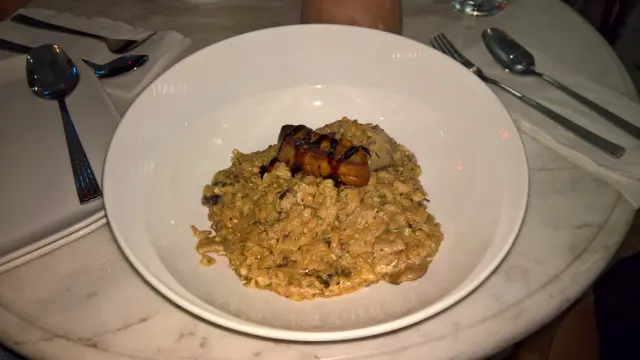 鵝肝慢煮鴨腿肉牛肝菌意大利飯