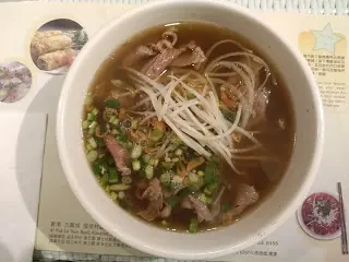 生牛肉湯河