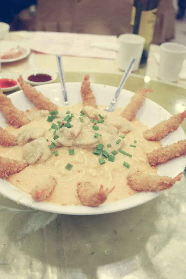 磯燒元貝炸海蝦伴芝士伊麵