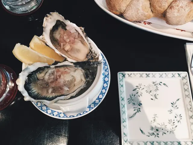 Chilled Oyster on Ice w/ Shallot Vinegar