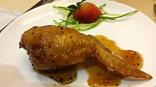 法國鵝肝百花釀鳯翼