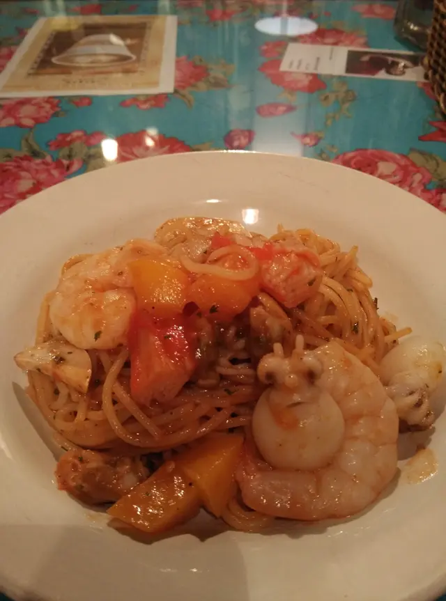 蜜桃海鮮番茄蓉意大利粉