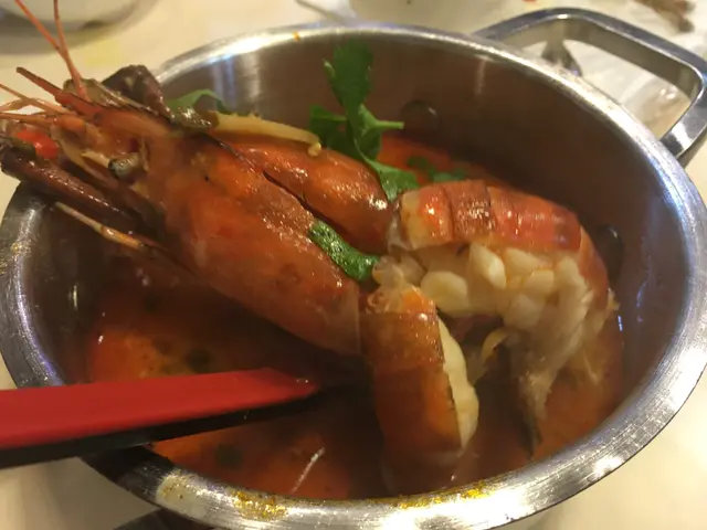 超大隻大頭蝦已經開邊