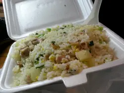 菠萝鸡粒炒饭