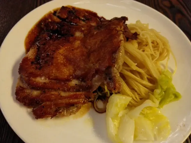 燒雞扒配日式照燒汁天使面