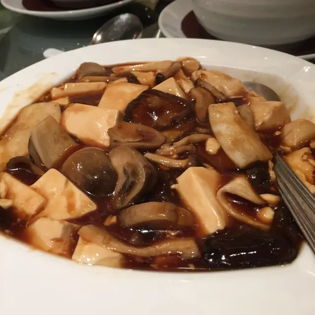 紅燒雜菌豆腐