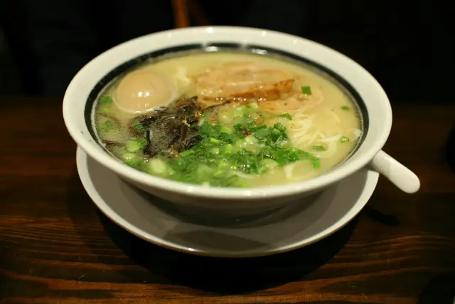 雞叉燒味玉雞白湯拉麵