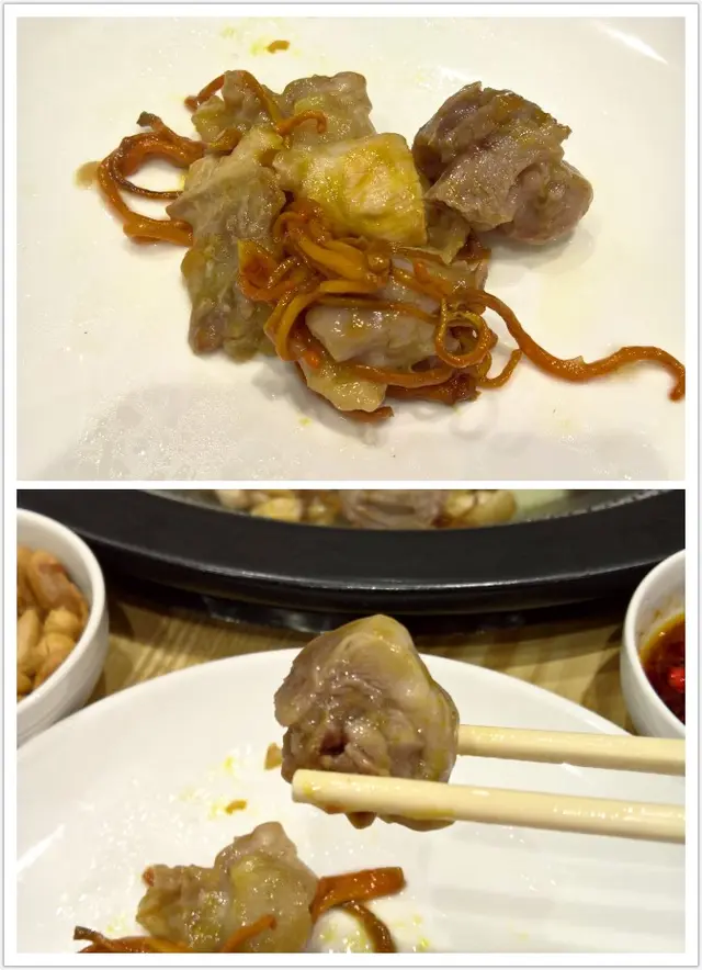 本身雞size重量不算大，又是走地雞，雞肉肉質嫩滑鮮味，咀嚼時卻充滿質感
