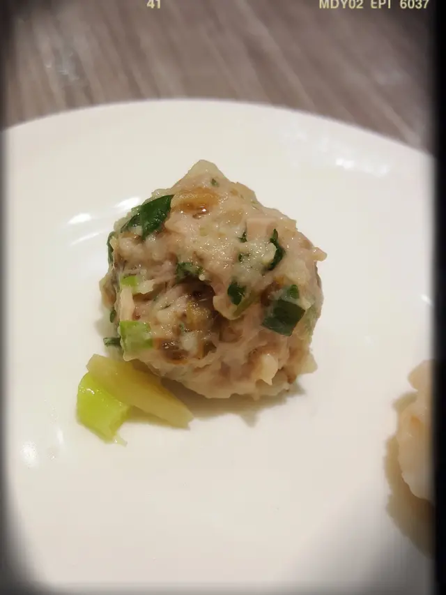 手打梅菜豬肉丸