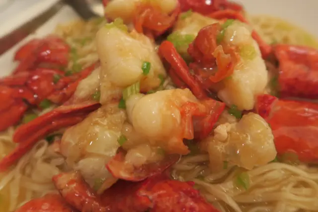 上湯焗龍蝦伊麵