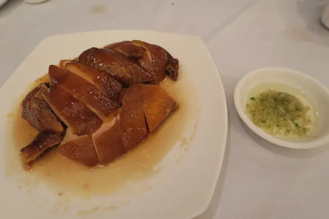 醤皇頭抽雞半隻