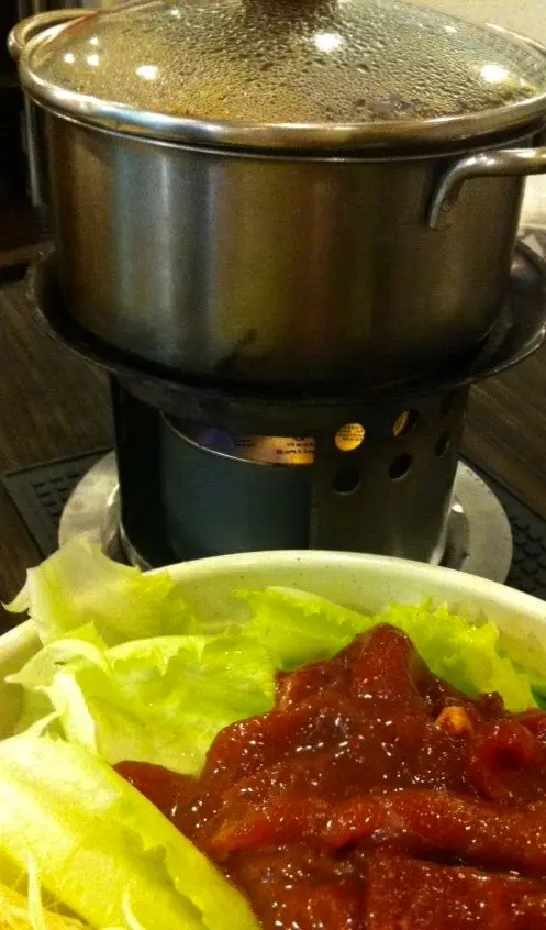 冬陰功滑牛火鍋烏冬