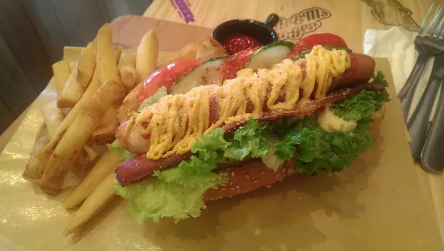 個包吾熱 煙肉勁硬