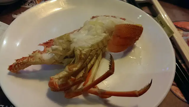 每人半邊龍蝦