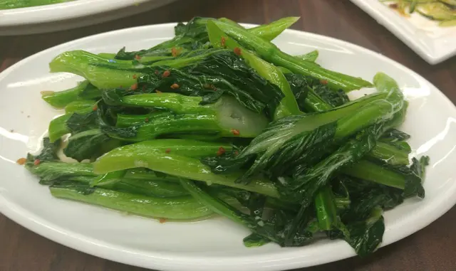 蒜蓉炒菜心