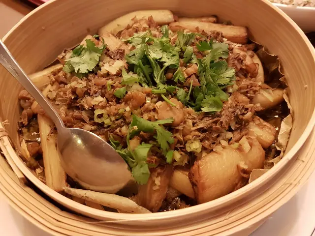 籠仔梅菜蒸茄子