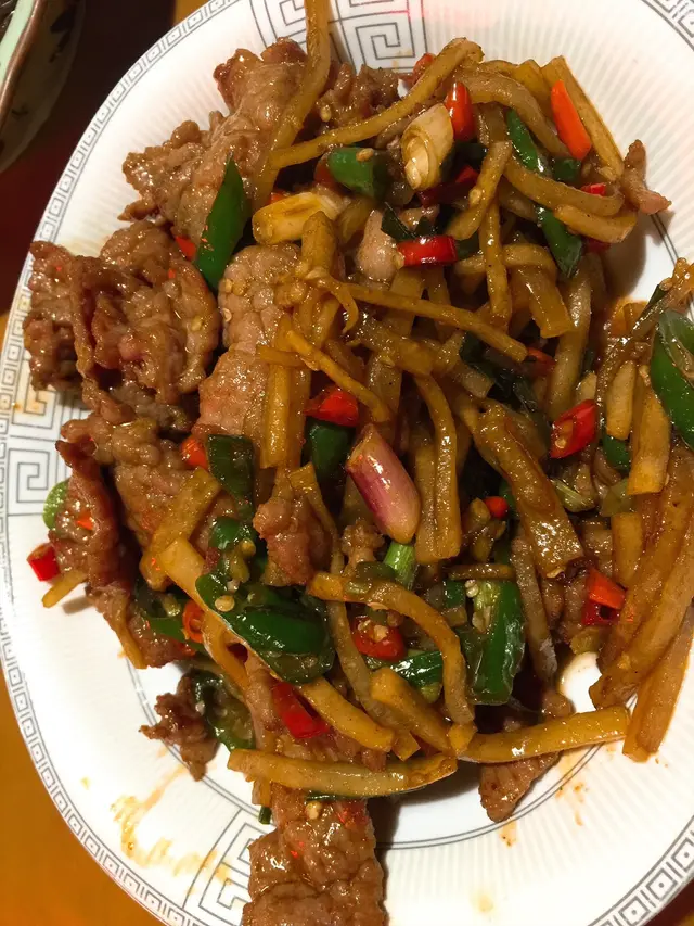 酸蘿蔔炒黃牛肉