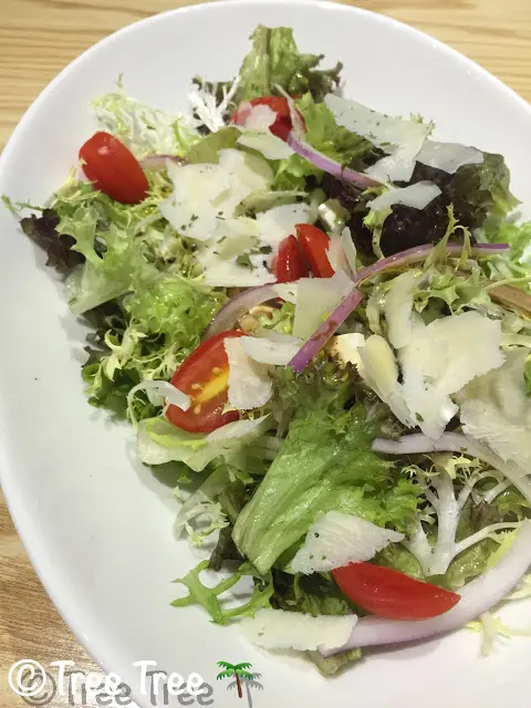 Cheese & Vegetable Salad