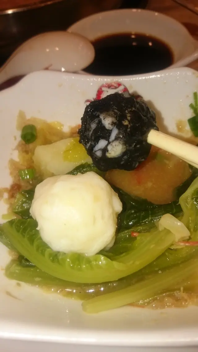 手打黑白墨魚丸；HK$88.00