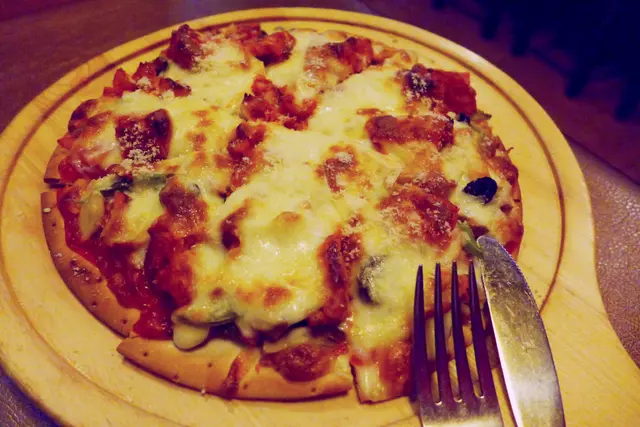 一家齋滷味薄餅