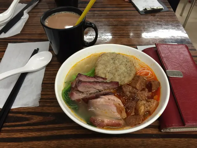 Three-dishes mixed noodles 自選三拼