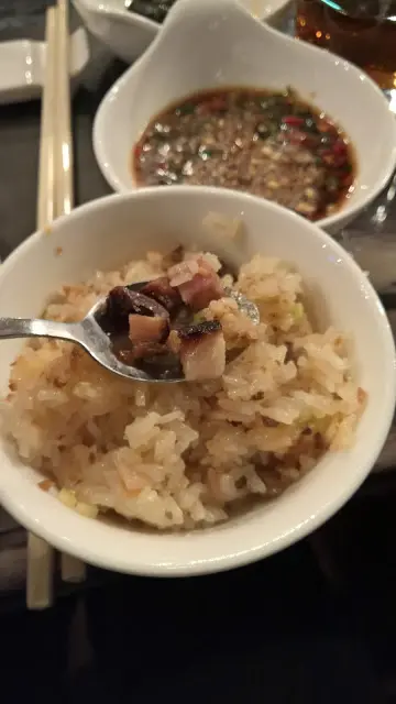 鮑魚粒蒸糯米飯