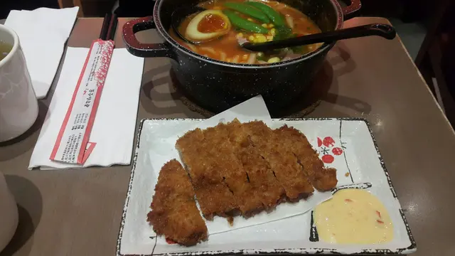 吉列豚肉手打烏冬