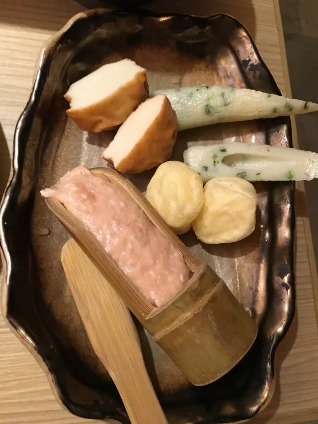 竹筒免治雞肉、蔥竹輪卷、炸魚餅