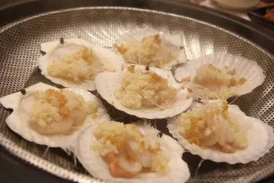 蒜蓉粉絲蒸特大元貝皇