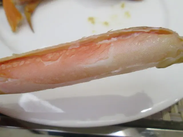 長腳蟹柔軟鮮甜，啖啖嫩肉
