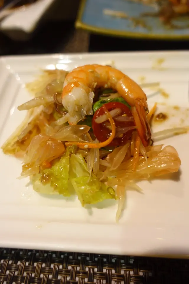 柚子酸甜多汁而不澀,混合洋蔥…等香料!