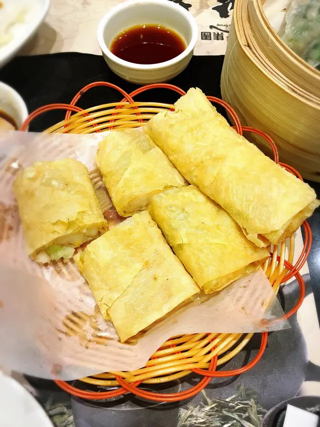 腐皮唔夠脆，多蝦，但無乜蝦味