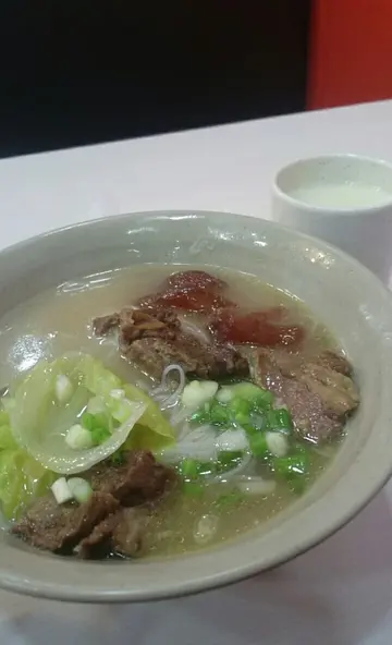 Beef brisket and tendon noodles