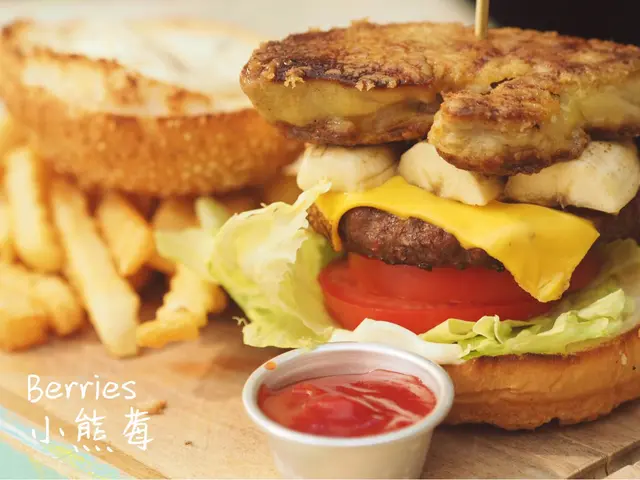 鵝肝香蕉牛肉漢堡 (餐)