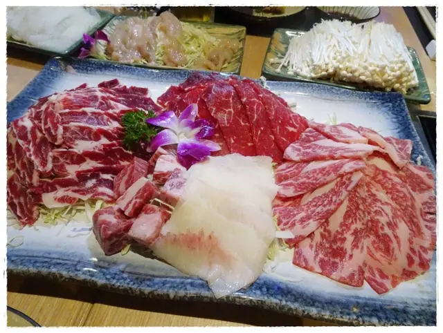 火鍋頭極上牛肉拼盤