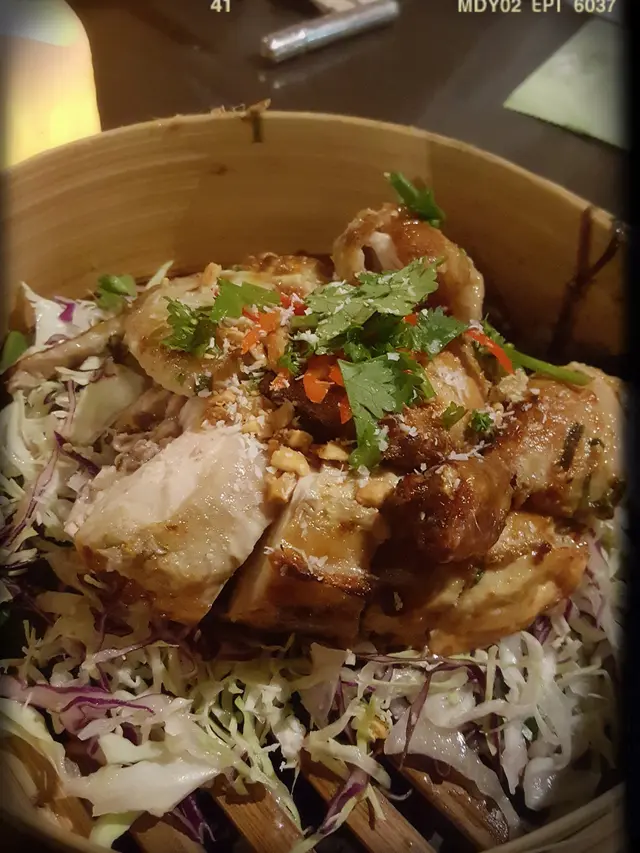 斑蘭葉烤春雞（$108）