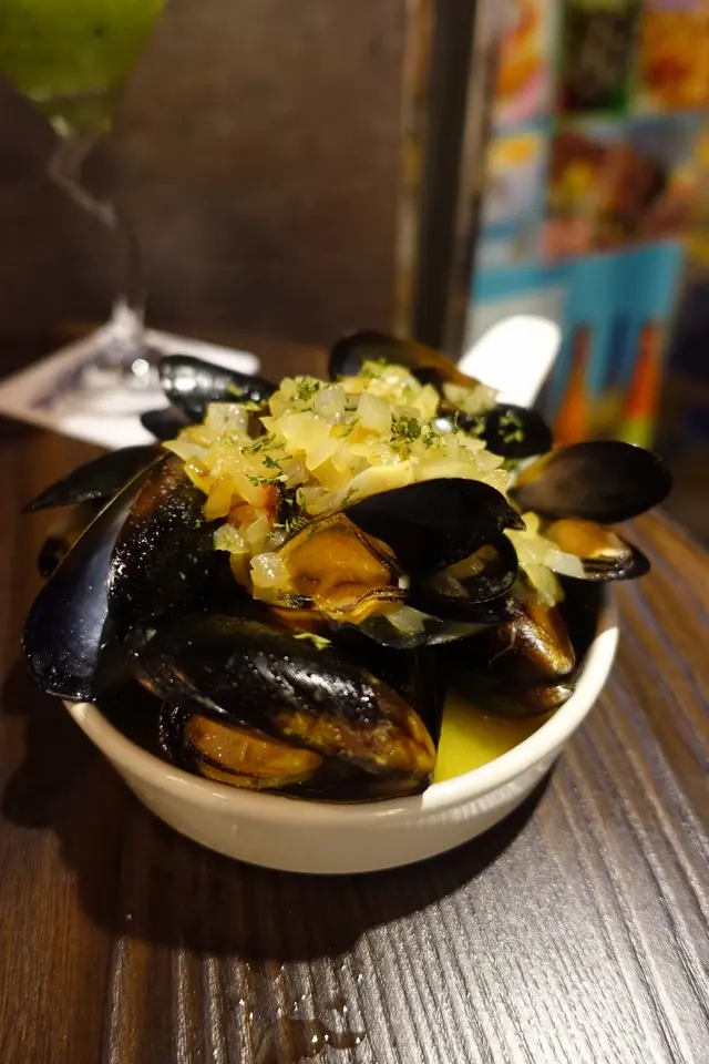 以香蒜白酒汁烹調可提升鮮味