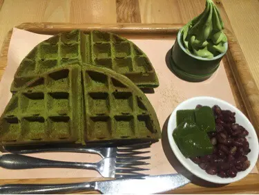 抹茶鬆餅配抹茶霜淇淋