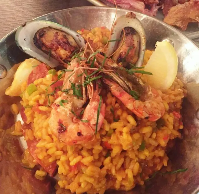 西班牙海鮮炒飯