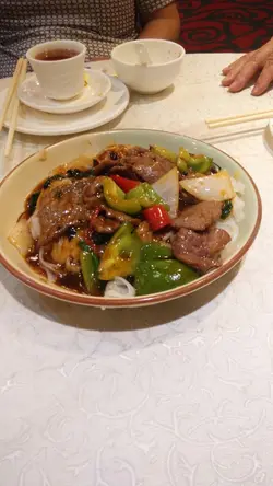 牛肉炒河
