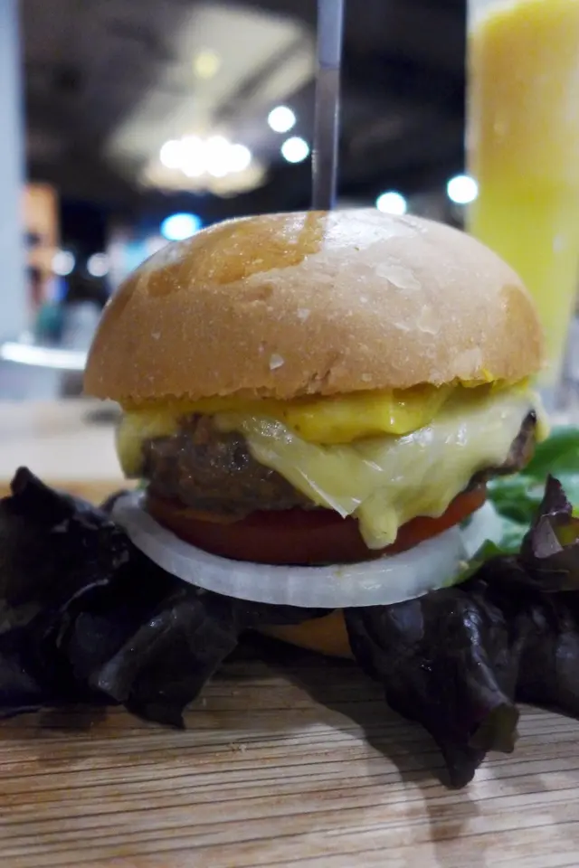 特色漢堡三重奏