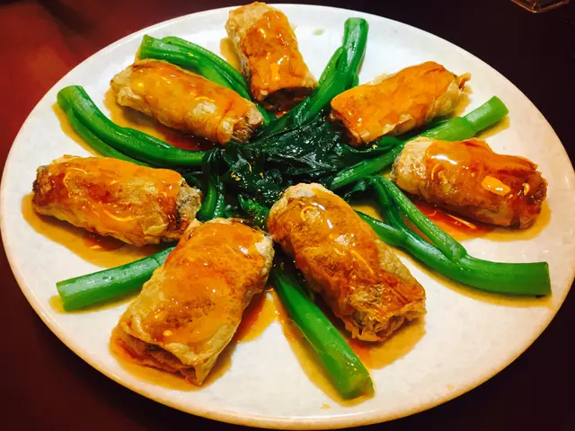 香煎自家野生竹笙腐皮卷