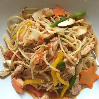 雞絲雜菌鮮茄意粉