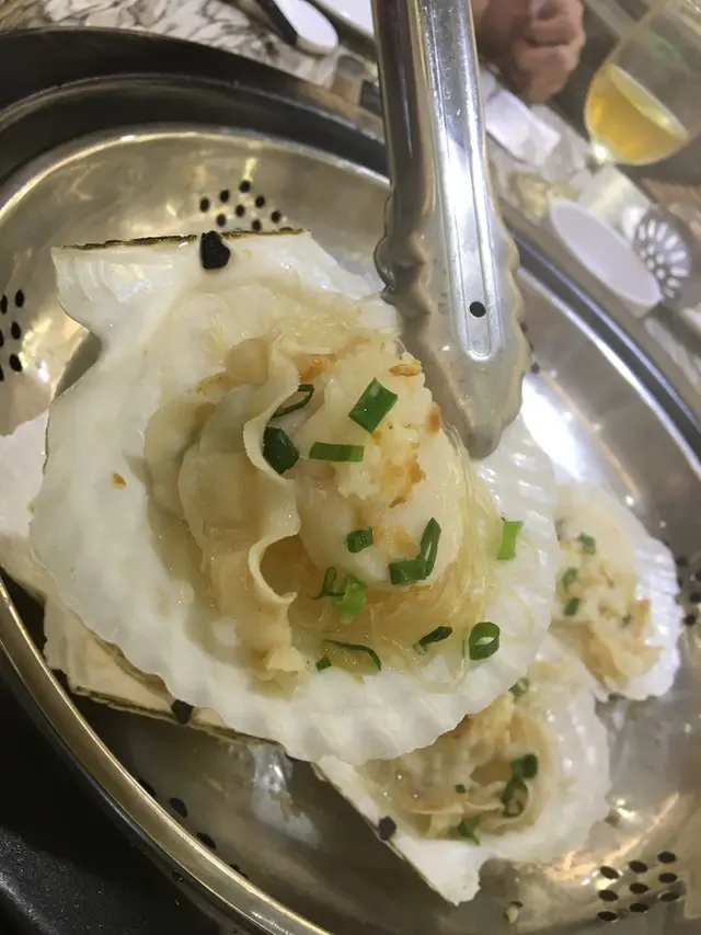 蒜茸蒸元貝-有點過熟,蒜茸味搭救