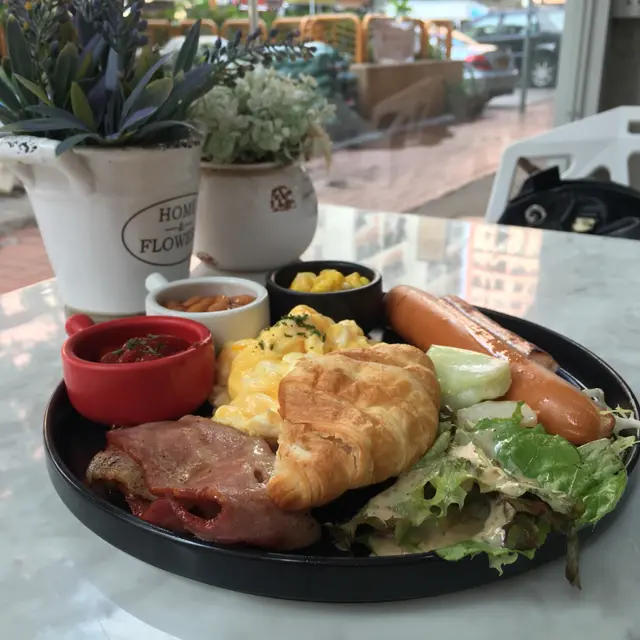 記住lunch  hour去!  會抵好多😊