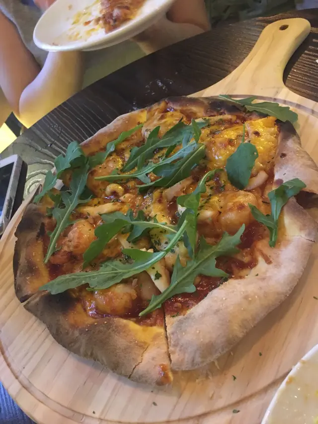 BBQ濃醬海鮮pizza